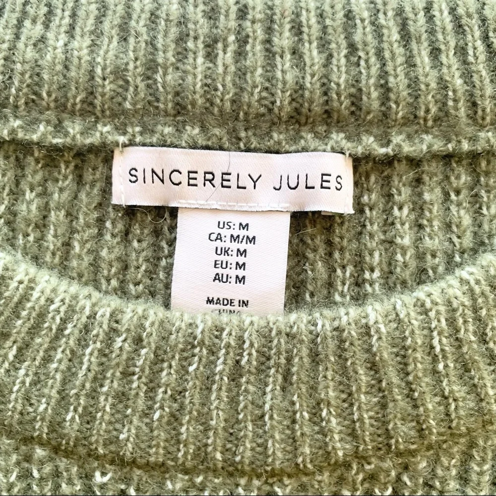 🌸New🌸 Sincerely Jules Long Sleeve Sweater Button Size Medium